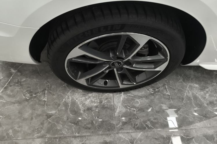 奥迪A4L 2022款 40 TFSI 时尚动感型车身外观6008