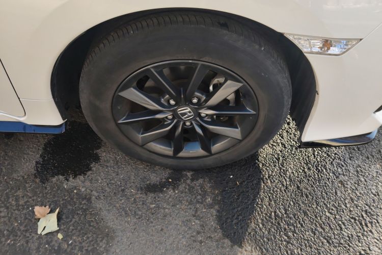 本田 思域 2021款 HATCHBACK 220TURBO CVT新锐控车身外观10