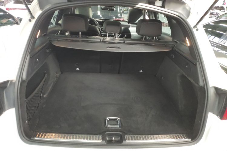 奔驰GLC 2017款 GLC 260 4MATIC 豪华型机舱底盘23