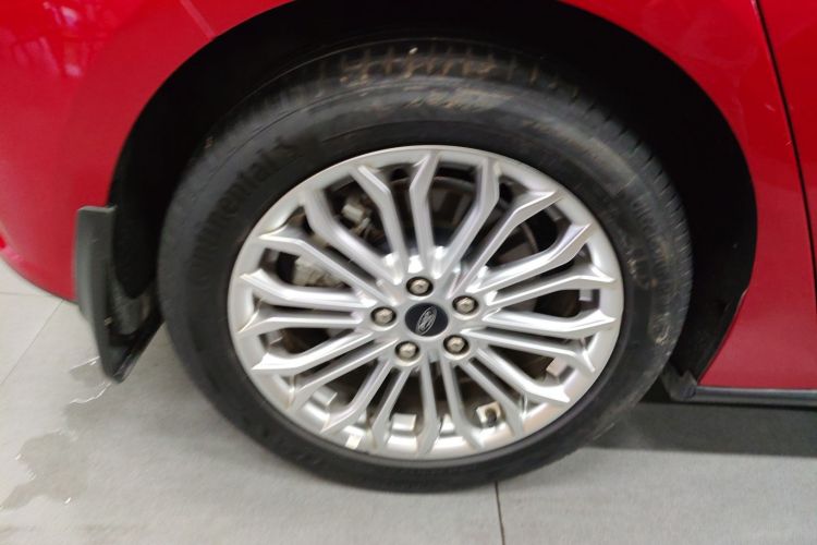 福特 福克斯 2020款 两厢 EcoBoost 180 自动锋耀型车身外观6005