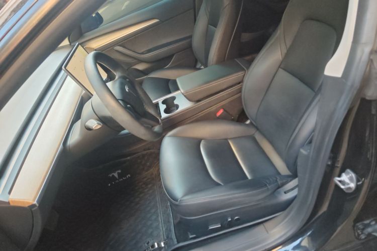 特斯拉 Model 3 2022款 后轮驱动版局部细节19