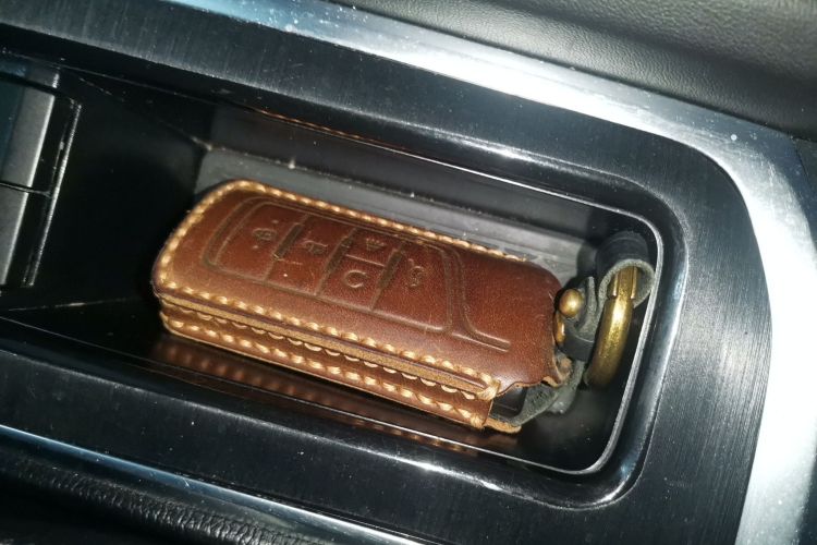 广汽传祺 传祺GS8 2017款 320T 四驱豪华智联版（七座）中控内饰7001