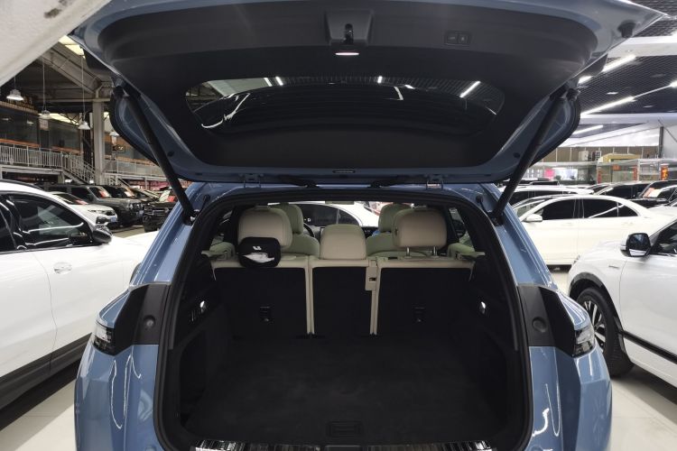 理想汽车 理想L7 2023款 Pro机舱底盘23