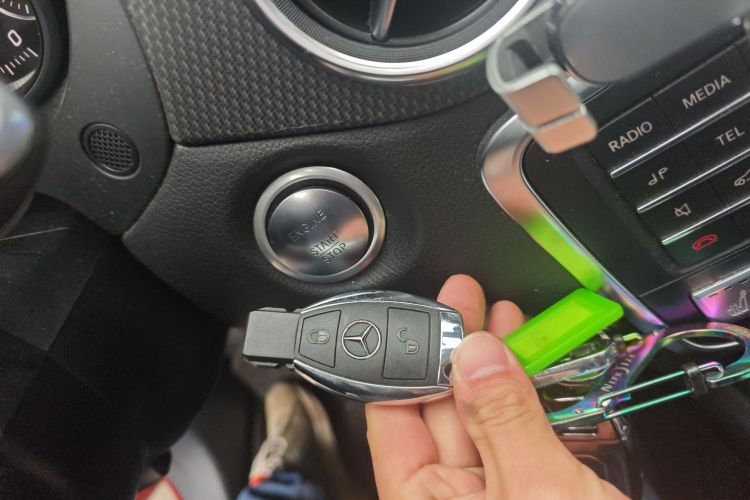 奔驰GLA 2018款 GLA 220 4MATIC 运动型中控内饰11