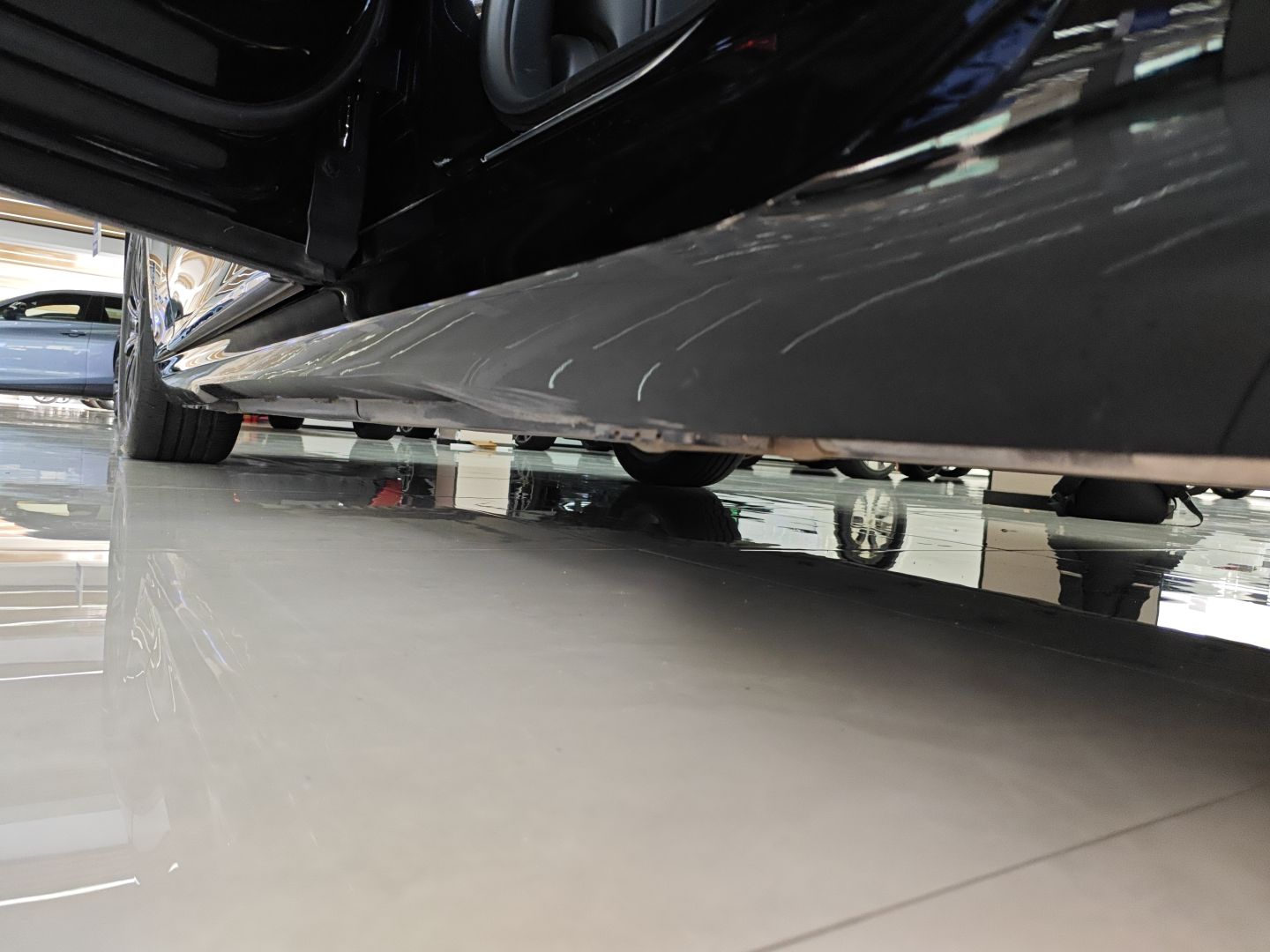 奔驰EQE 2022款 350 先锋版