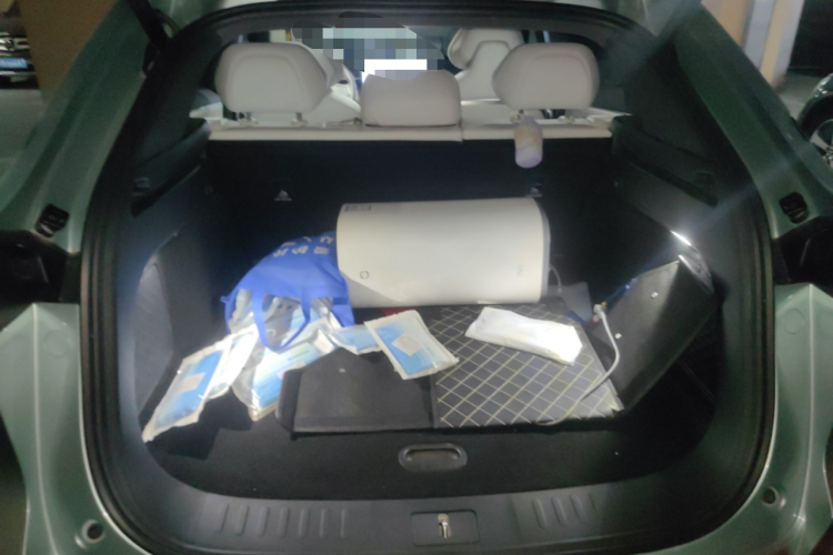 深蓝汽车 深蓝S07 2023款 200Max增程版中控内饰23