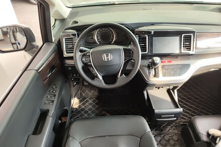 本田 艾力绅 2016款 2.4L 经典版中控内饰13