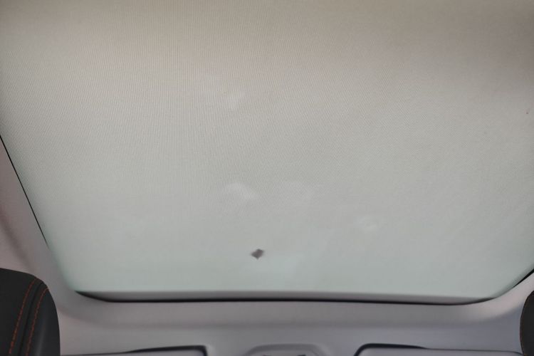 标致4008 2018款 350THP 精英版中控内饰22