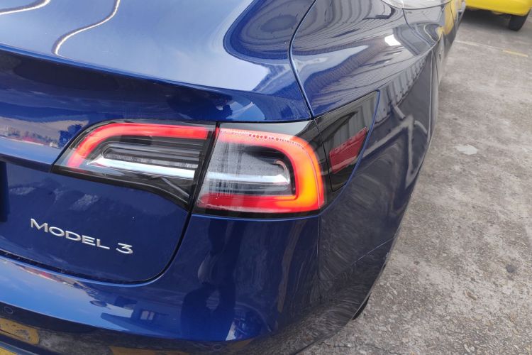 特斯拉 Model 3 2020款 标准续航后驱升级版车身外观9