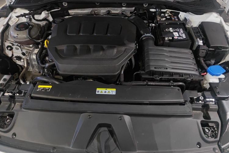 一汽-大众CC 2025款 380TSI 夺目 众享款机舱底盘24