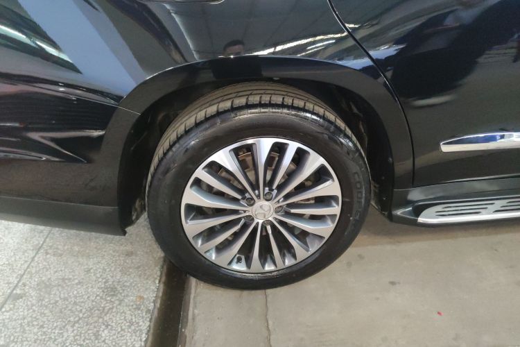 北京越野 北京BJ90 2023款 3.0T 山河经典版 至尊版车身外观6008