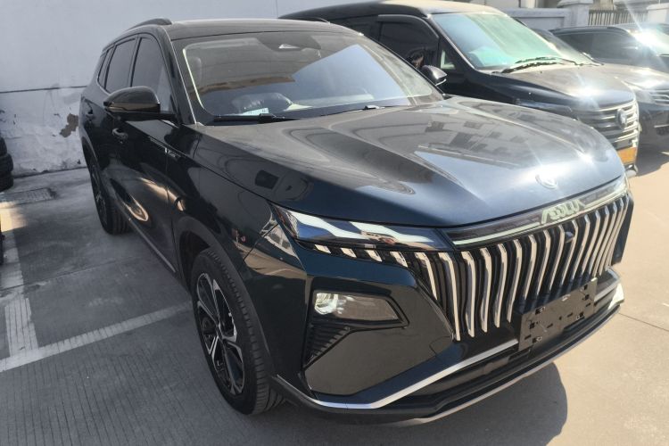 东风风神 皓极 2022款 马赫双擎 1.5T MHD 敢梦版车身外观3