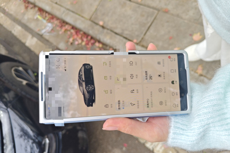 小鹏P7 2022款 586G中控内饰11