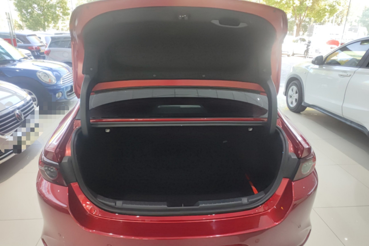 马自达3 昂克赛拉 2023款 2.0L 自动质擎版机舱底盘23