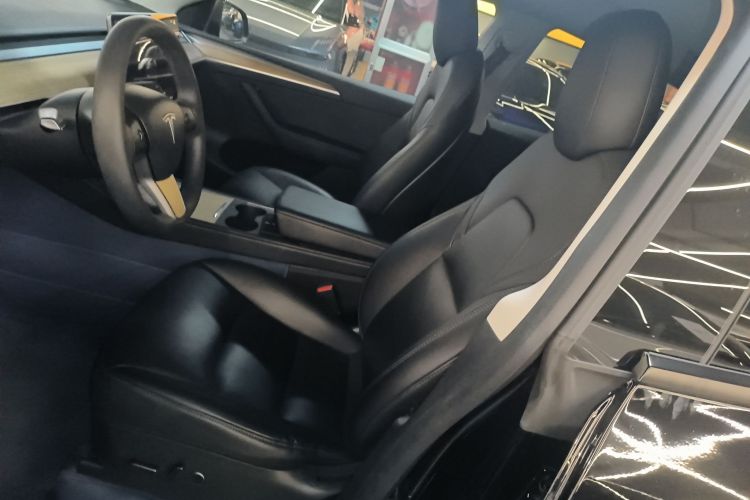 特斯拉 Model Y 2022款 后轮驱动版局部细节19