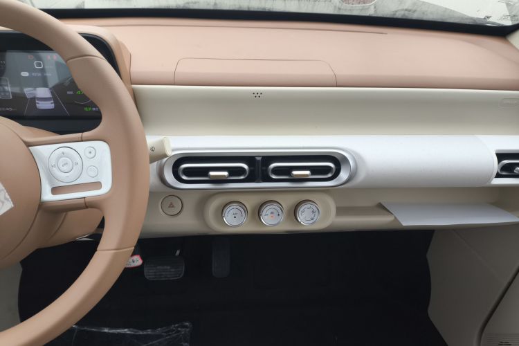 五菱汽车 宏光MINIEV 2024款 第三代 215km 青春版中控内饰16