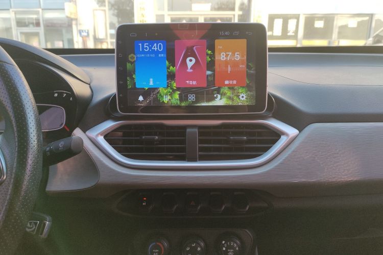 宝骏510 2017款 1.5L 手动舒适型中控内饰16