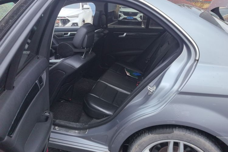 奔驰C级 2013款 C 260 CGI 时尚型中控内饰21