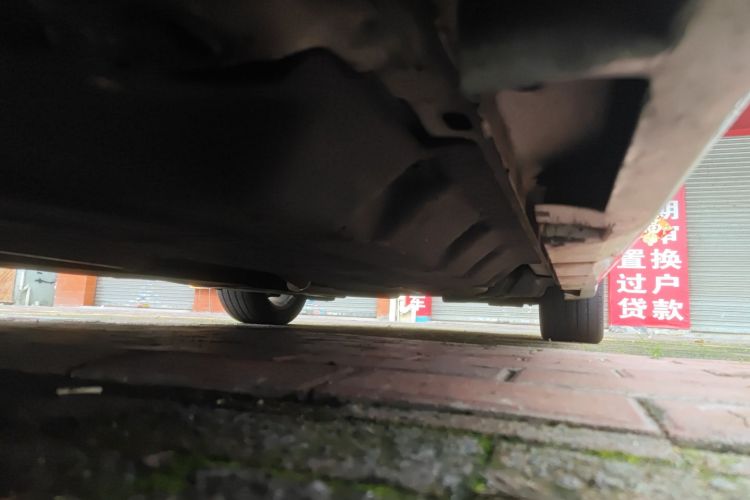 福特 蒙迪欧 2013款 1.5L GTDi180时尚型机舱底盘30