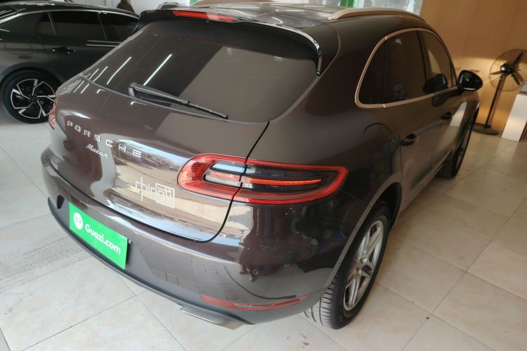 保时捷 2017款  Macan 2.0T车身外观6005