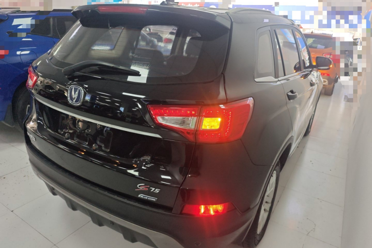 长安CS75 2016款 2.0L 手动豪华型 国V车身外观6005