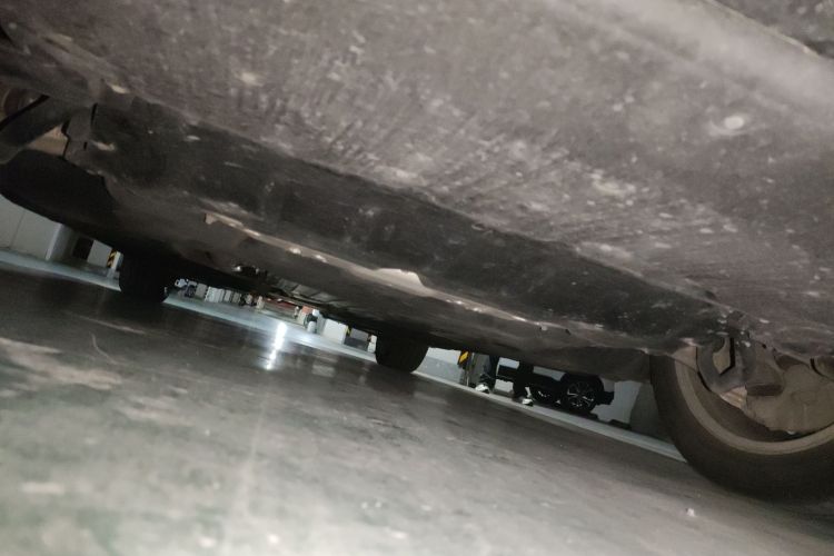 宝马5系 2022款 改款 525Li 豪华套装局部细节9008