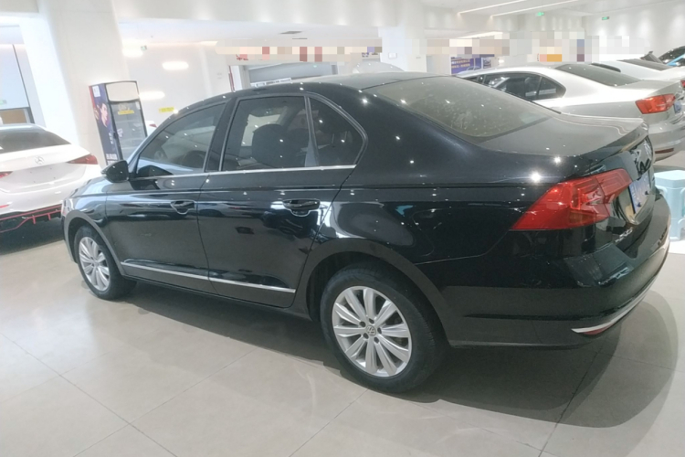 大众 宝来 2018款 1.5L 自动舒适型车身外观4