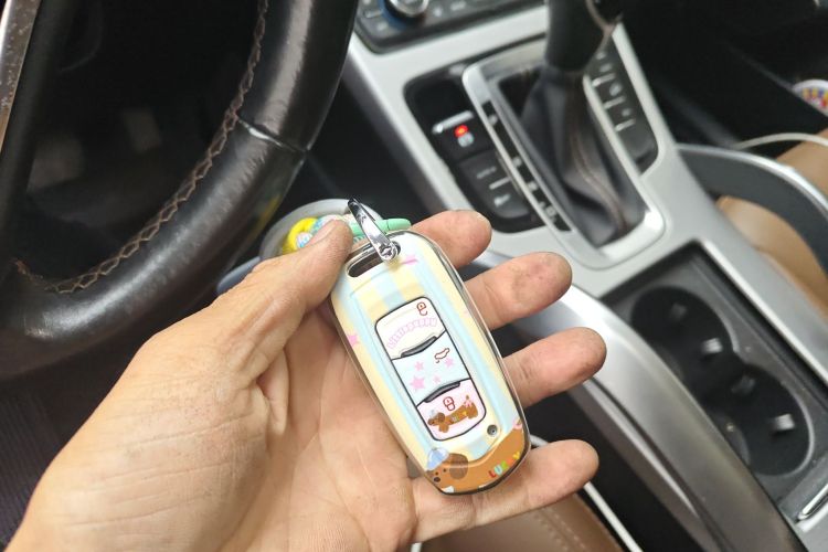 吉利汽车 博越 2016款 1.8TD 自动智尊型中控内饰11