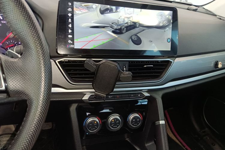 哈弗H6 2018款 蓝标 运动版 1.5T 自动两驱精英型中控内饰16