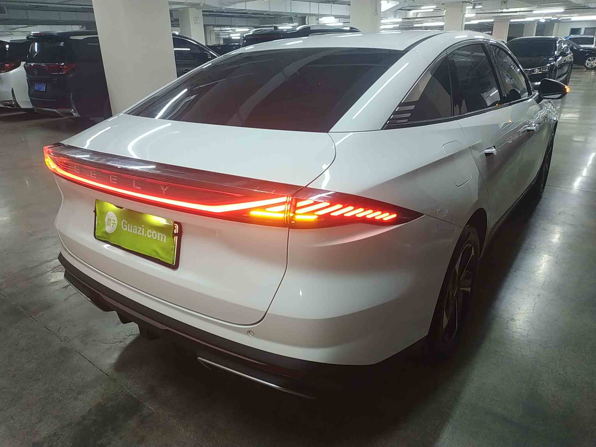 吉利银河 银河L6 2023款 125km PLUS(5)