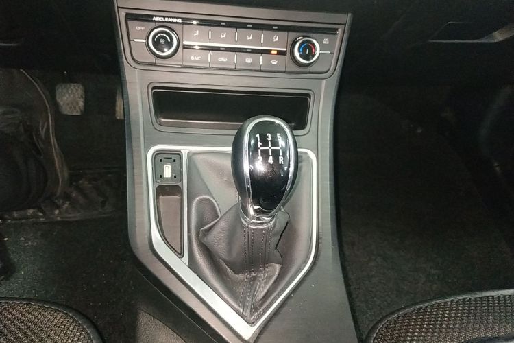 吉利汽车 远景 2020款 改款 1.5L 手动亚运版局部细节18