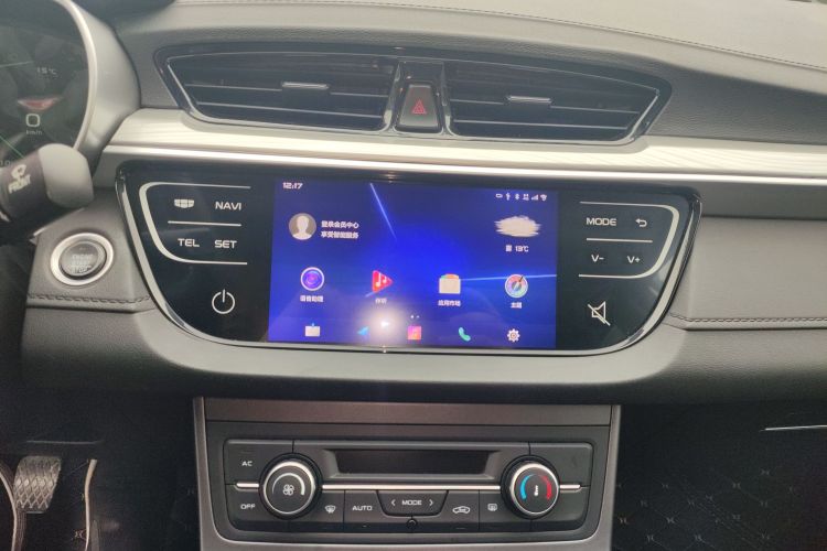 吉利汽车 帝豪 2020款 1.5L 手动向上版中控内饰16