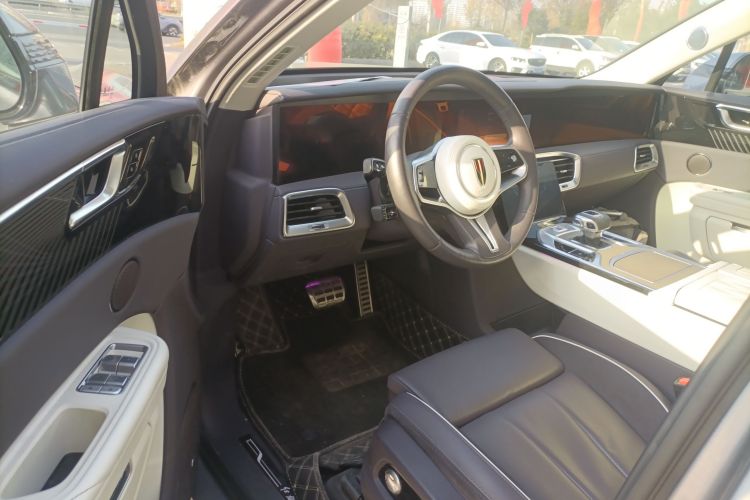 红旗E-HS9 2022款 690km 旗享版 六座中控内饰20