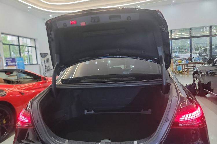 奔驰E级 2022款 E 260 L局部细节23