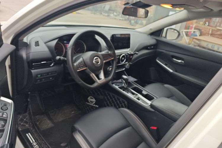 日产 轩逸 2022款 1.6L XL CVT悦享版中控内饰7003