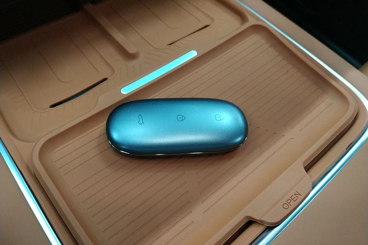 理想汽车 理想L6 2025款 Max 智能焕新版中控内饰7001