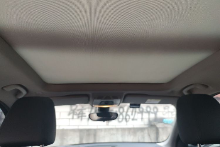 宝马X1 2018款 sDrive18Li 时尚型中控内饰22