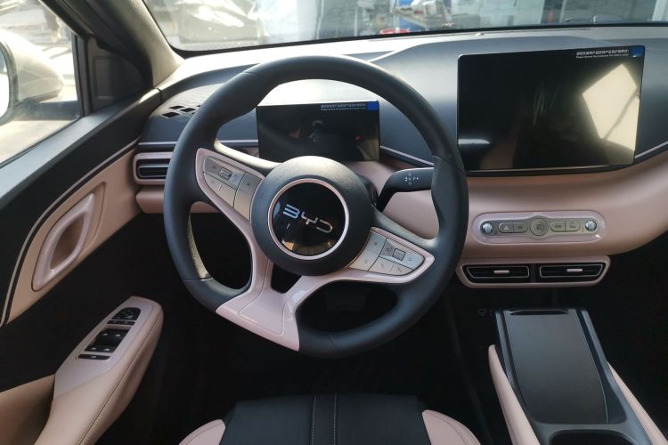 比亚迪 海鸥 2025款 智驾版 305km 活力版中控内饰13