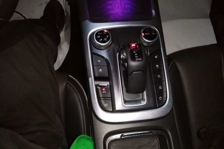 坦克300 2021款 城市版 2.0T 很有型中控内饰18