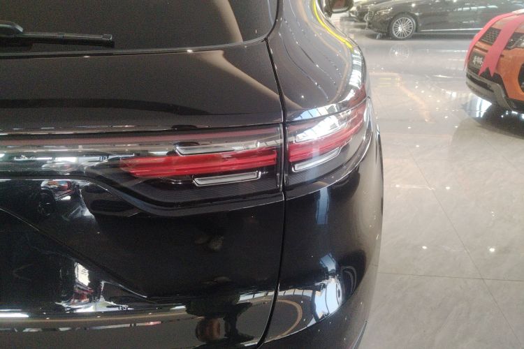 保时捷 2019款 Cayenne 3.0T车身外观6006