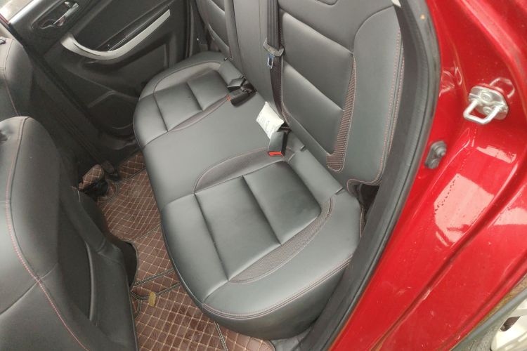 长安CS35 2016款 1.6L 手动豪华型 国V中控内饰21