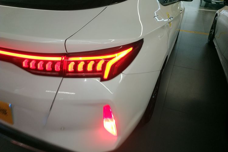 江淮汽车 江淮A5 PLUS 2023款 1.5T 自动豪华型车身外观9