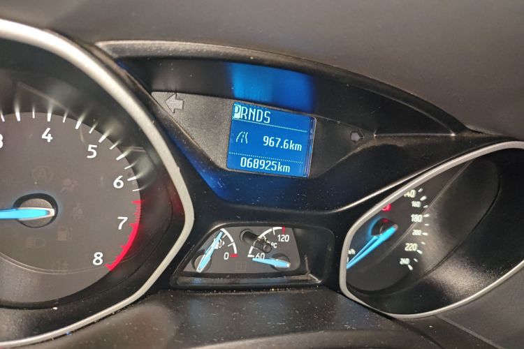 福特 福克斯 2017款 两厢 1.6L 自动舒适型智行版中控内饰15