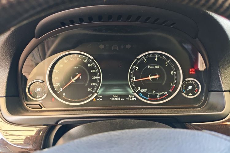 宝马5系 2014款 525Li 领先型中控内饰14