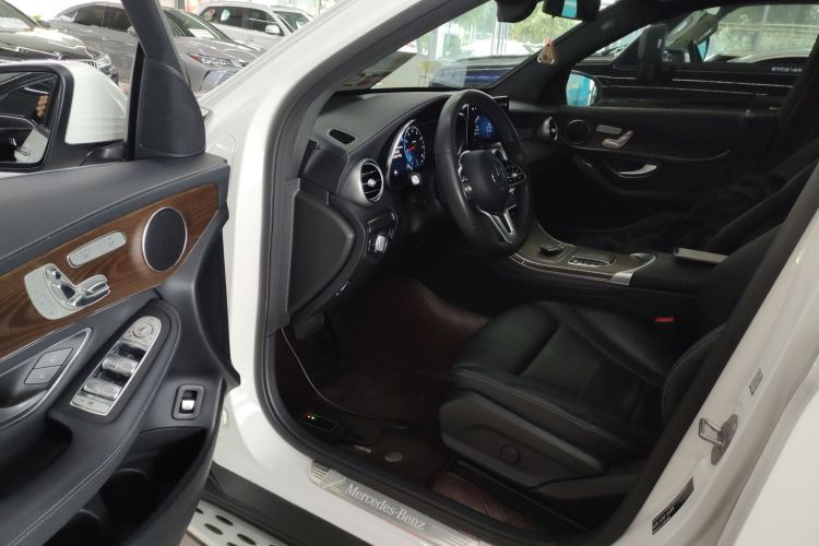 奔驰GLC 2021款 GLC 300 L 4MATIC 动感型中控内饰20