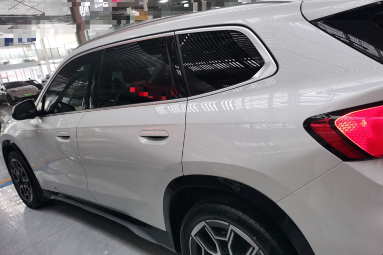 宝马X1 2023款 sDrive25Li X设计套装车身外观4