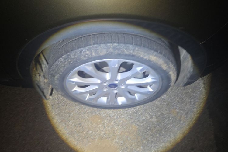 福特 翼虎 2015款 1.5L GTDi 四驱精英型车身外观10