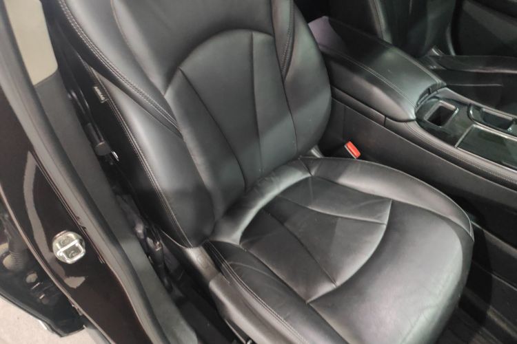 别克 君越 2016款 改款 28T 精英型局部细节41