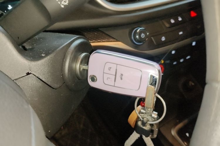 别克 英朗 2021款 改款 1.3T 自动轻混动精英型中控内饰11