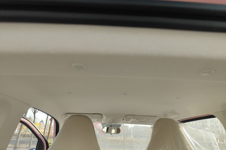 奔腾小马 2026款 222km 萌趣马 Plus中控内饰22